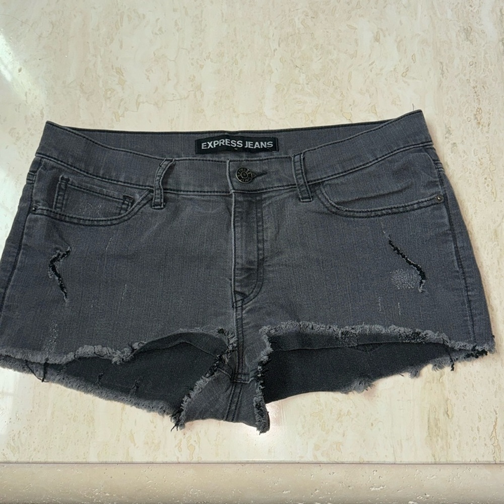 Like new Express denim shorts